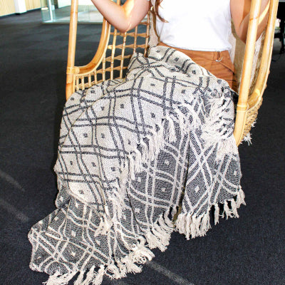 Boho Comfort Throw - 125x150cm - Black & Biege Regency